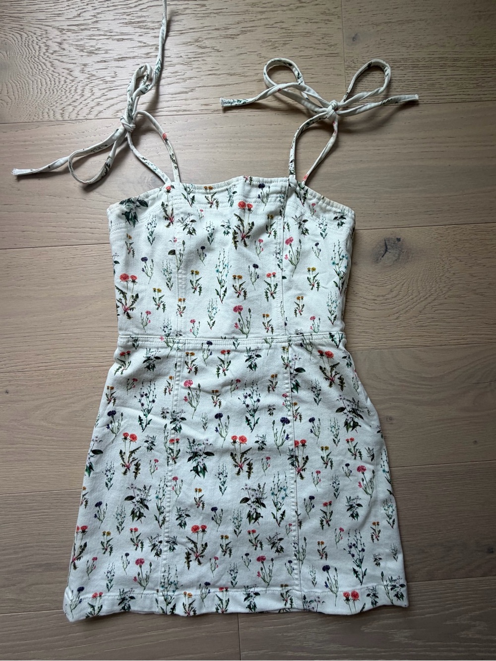 Alice + Olivia Jensen Dress